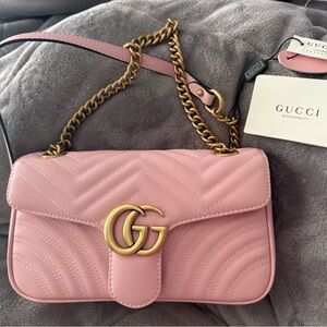 Gucci Pink marmont shoulder bag